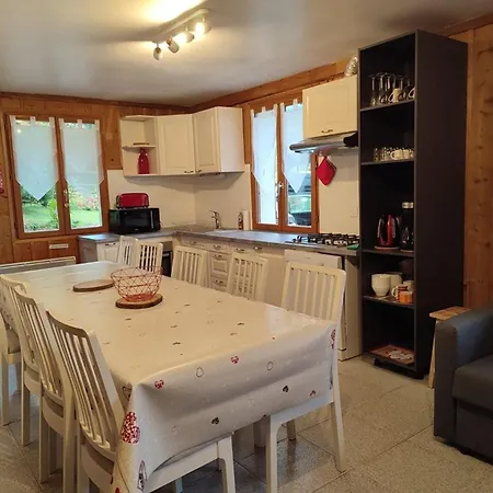 Spacieux 10 Pers. Avec Jardin, Cheminee, Cuisine Equipee A Cohennoz, Proche Nature - Fr-1-733-29 Cohennoz
